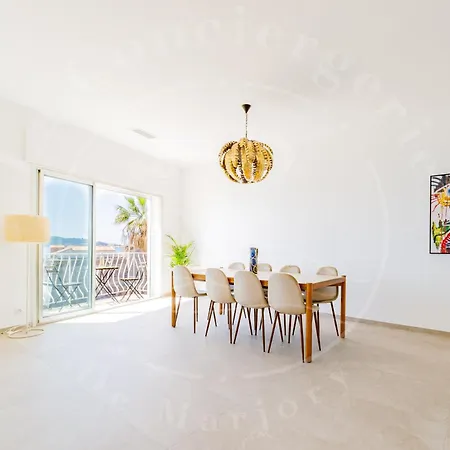 élégance Côtière - Vue Imprenable, à 5 Min *